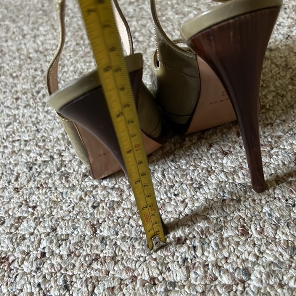💰SALE STUNNING Casadei Open Toe Heels - Picture 2 of 9
